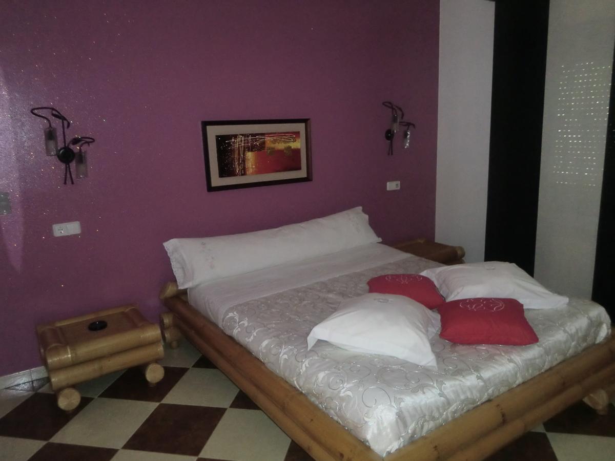 Hotel Gasaqui Ayelo de Malferit Rum bild