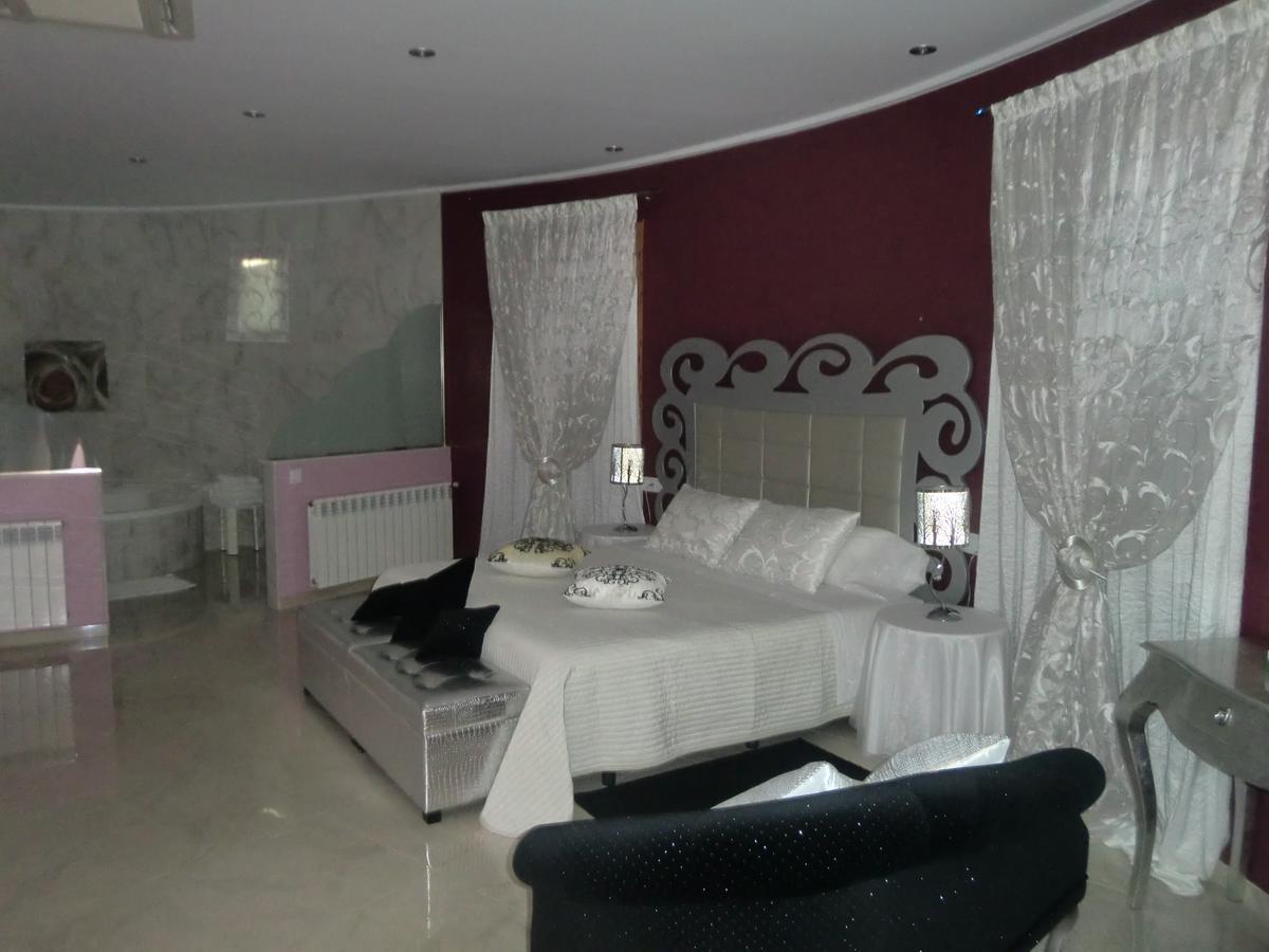 Hotel Gasaqui Ayelo de Malferit Rum bild