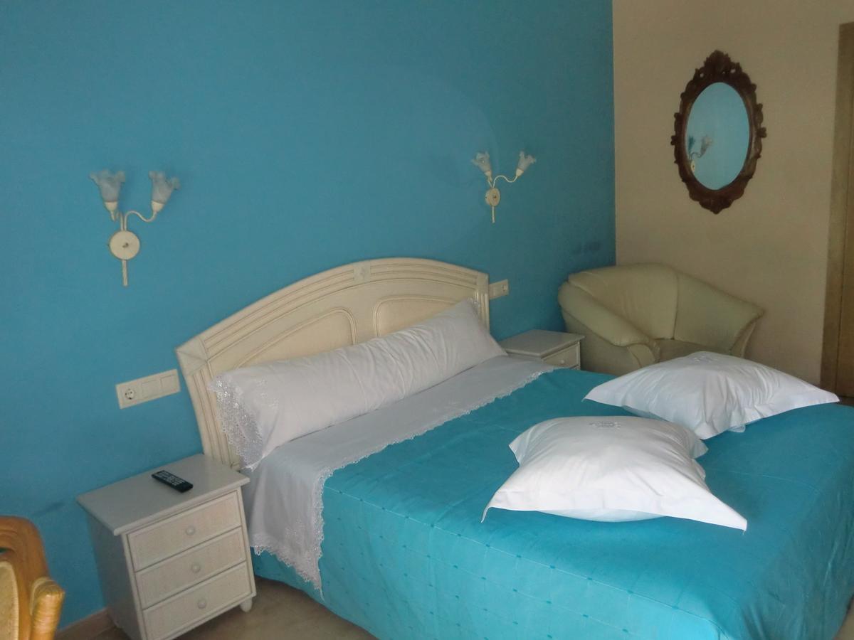 Hotel Gasaqui Ayelo de Malferit Rum bild