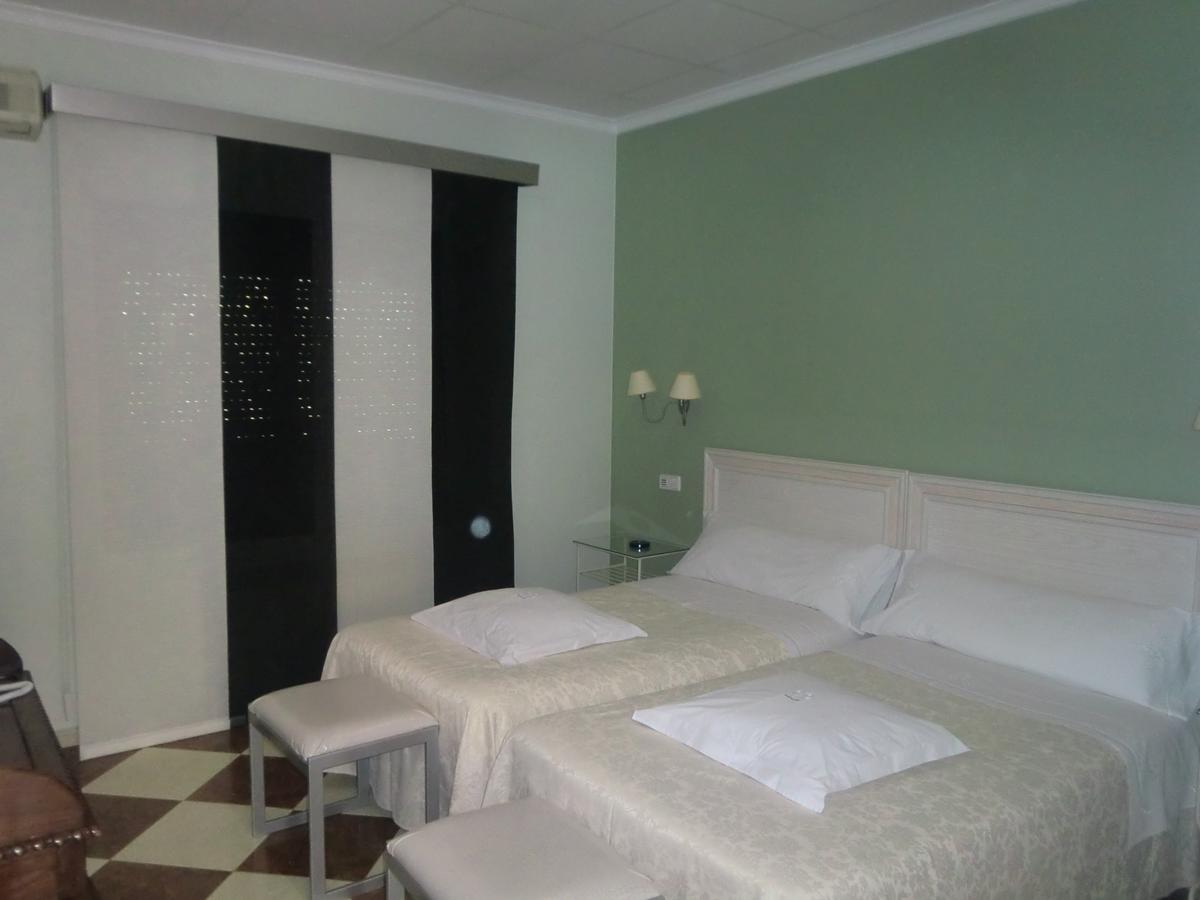 Hotel Gasaqui Ayelo de Malferit Rum bild