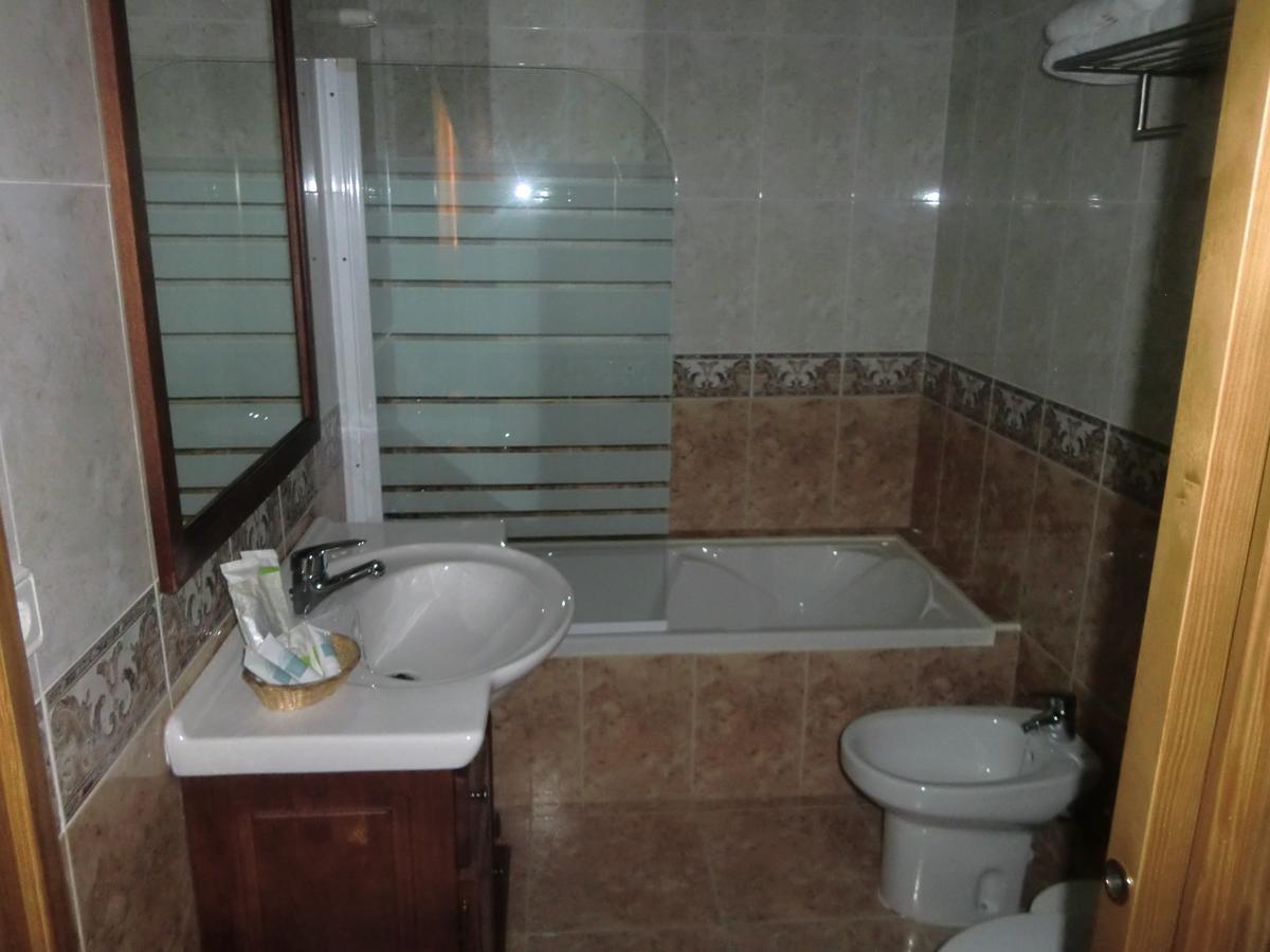 Hotel Gasaqui Ayelo de Malferit Rum bild