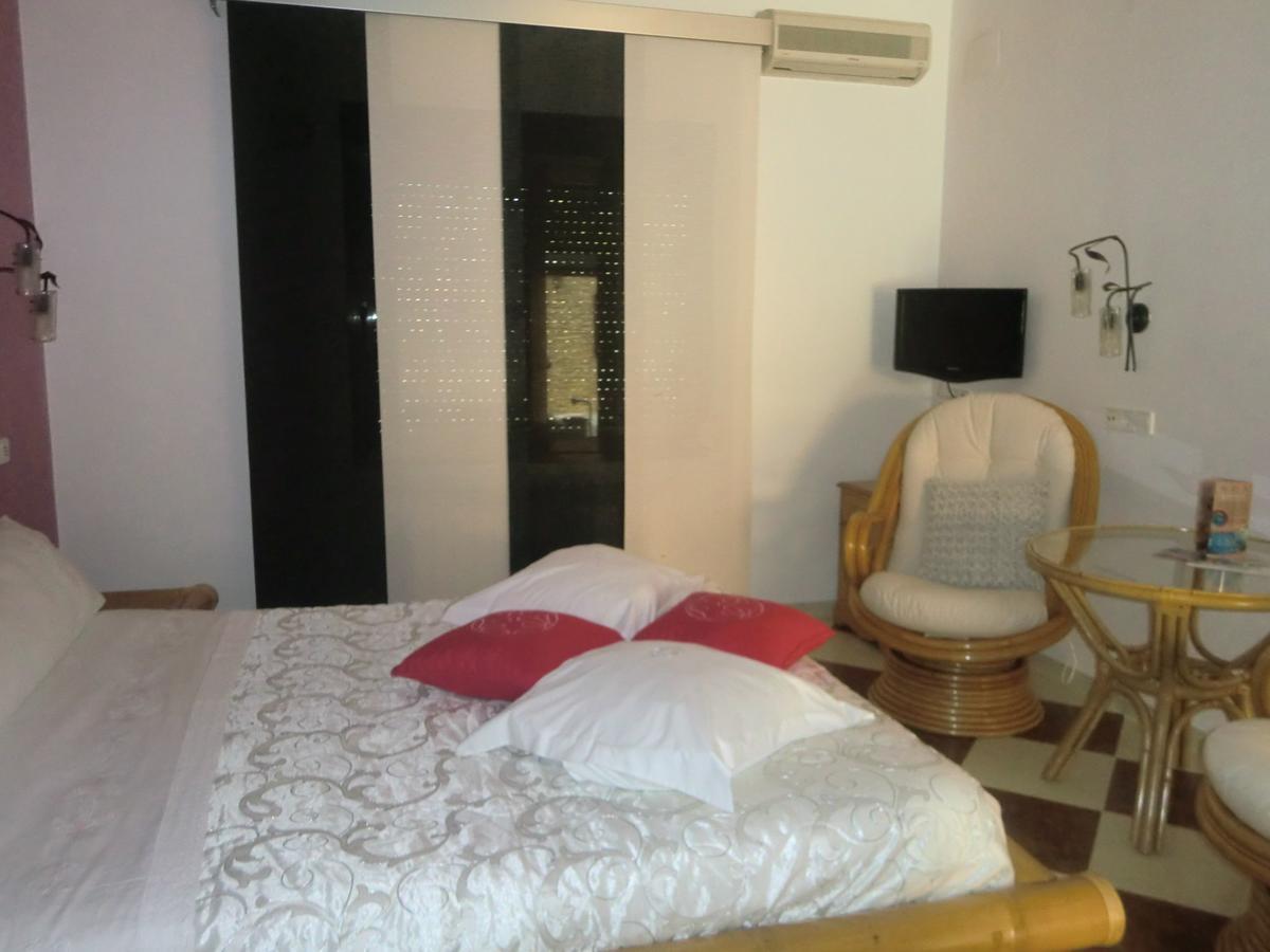 Hotel Gasaqui Ayelo de Malferit Rum bild